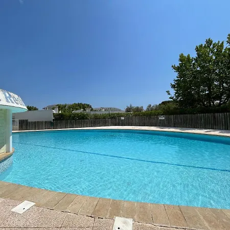 Le Bali, Exceptionnel P3 Avec Piscine A 2 Min Des Plages , Parking, Wifi Et Climatisation