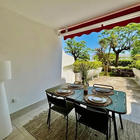 Apartment Le Bali, Exceptionnel P3 Avec Piscine A 2 Min Des Plages , Parking, Wifi Et Climatisation
