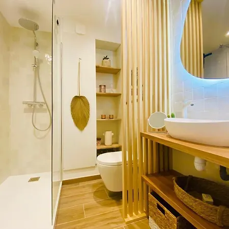 Le Bali, Exceptionnel P3 Avec Piscine A 2 Min Des Plages , Parking, Wifi Et Climatisation Apartment La Grande-Motte